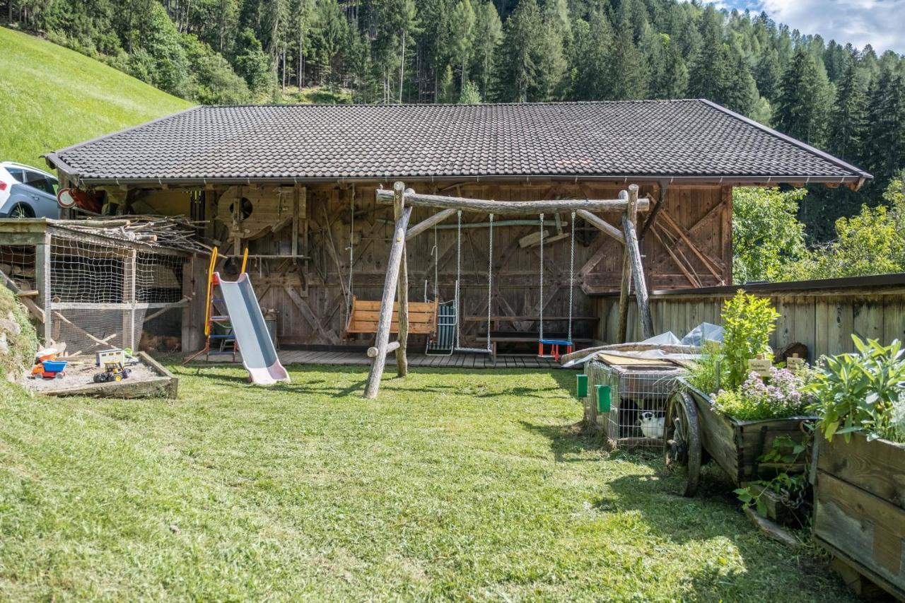 Hofschenke Pfeiftal - Bergwiese San Martino In Passiria  Εξωτερικό φωτογραφία